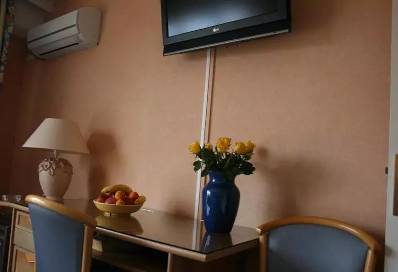 Hotelli Resothel Le Gabian