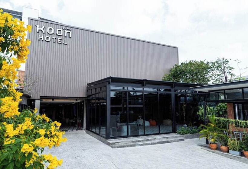 Koon Hotel Sukhumvit