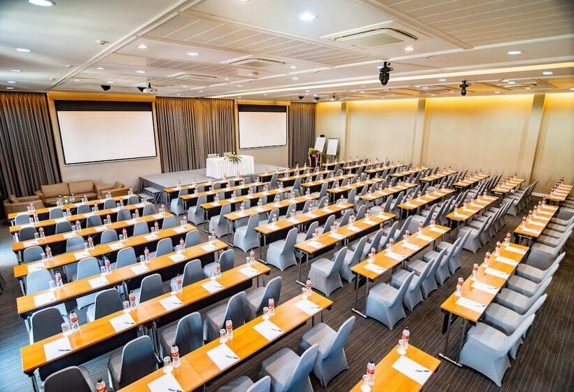 Koon Hotel Sukhumvit