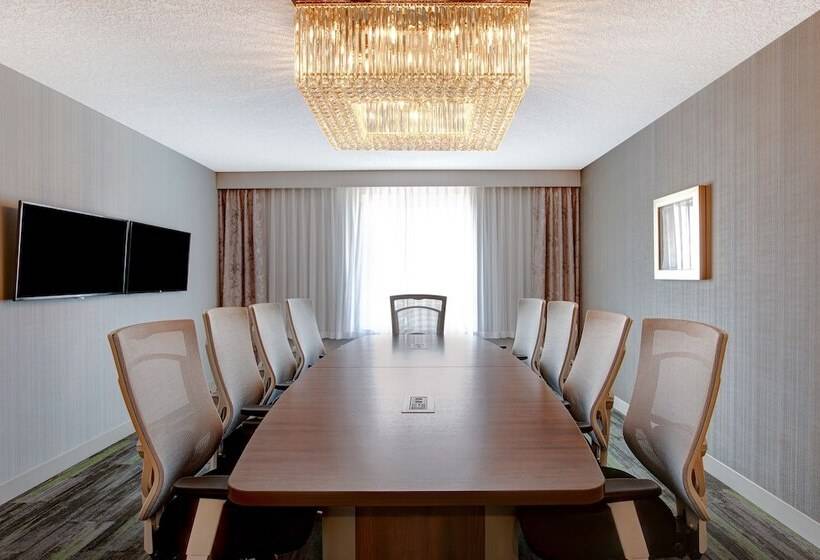 The Landing Hotel & Conference Centre