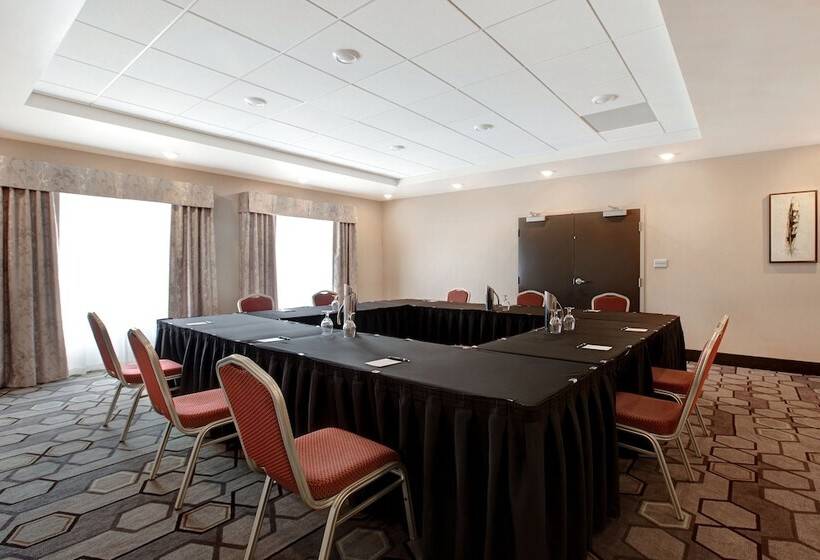 The Landing Hotel & Conference Centre