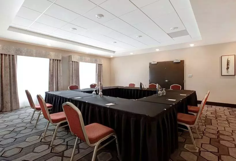 The Landing Hotel & Conference Centre