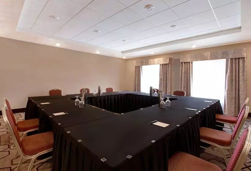 The Landing Hotel & Conference Centre