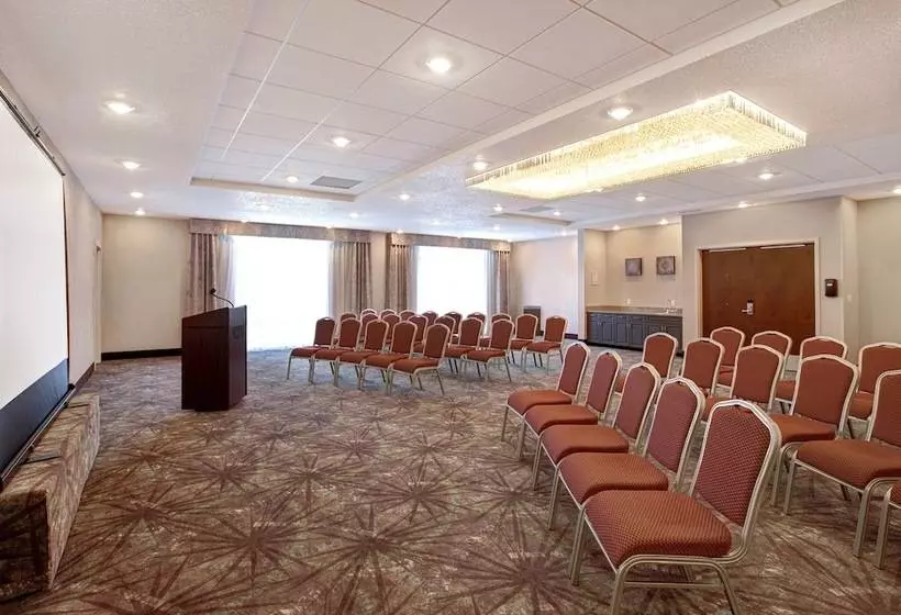 The Landing Hotel & Conference Centre