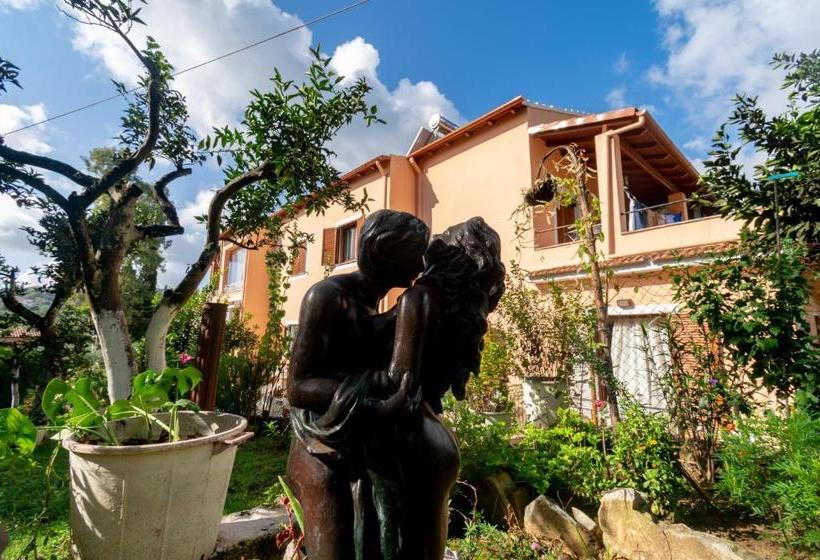 Villa Anna Apartments