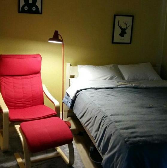 Hi & J Guesthouse  Hostel