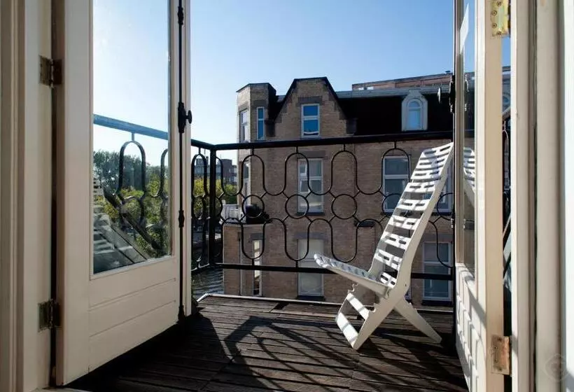 تختخواب و صبحانه Canal Holiday Apartment