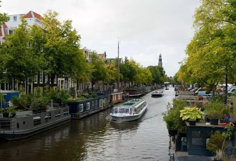 تختخواب و صبحانه Canal Holiday Apartment