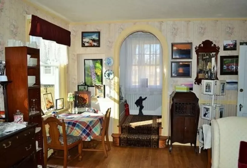 Aamiaismajoitus (B&B) Heathwood Inn