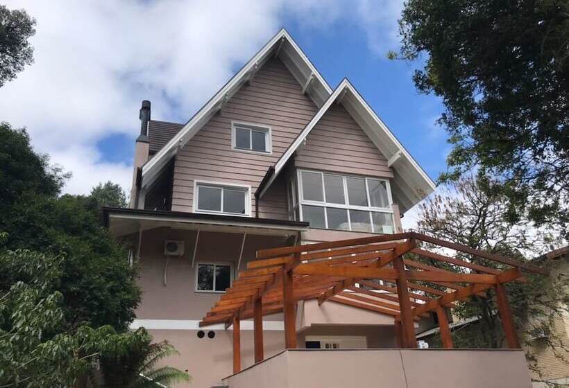 Bed and Breakfast Pousada Vovo Nino