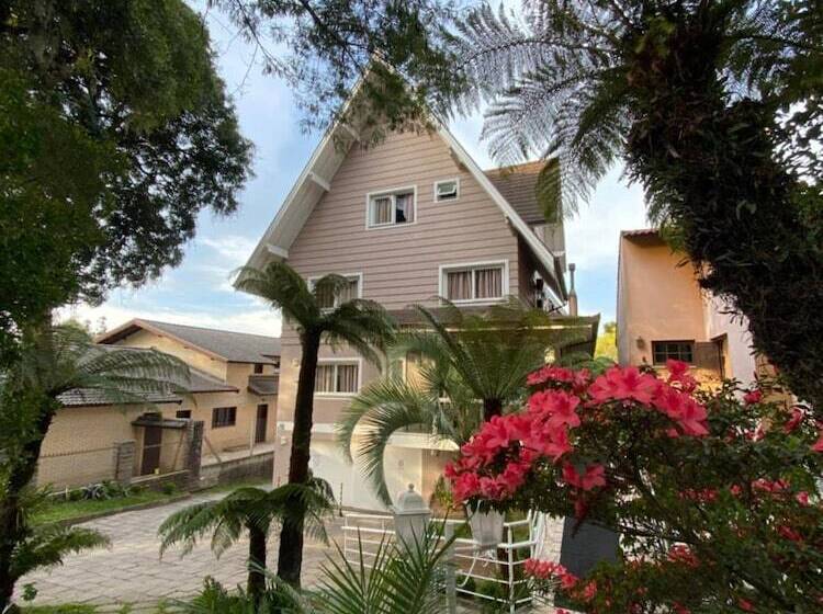 Bed and Breakfast Pousada Vovo Nino