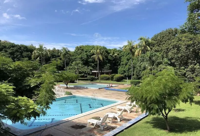هتل Diria Santa Cruz