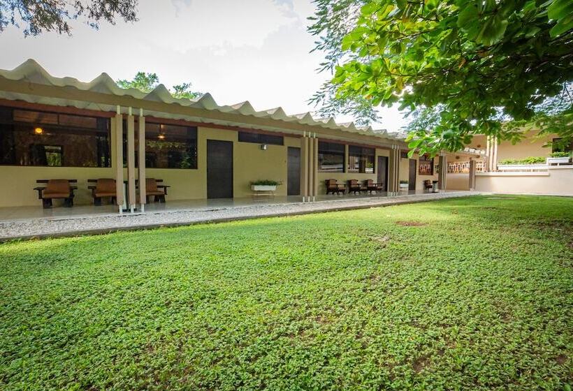 호텔 Diria Santa Cruz