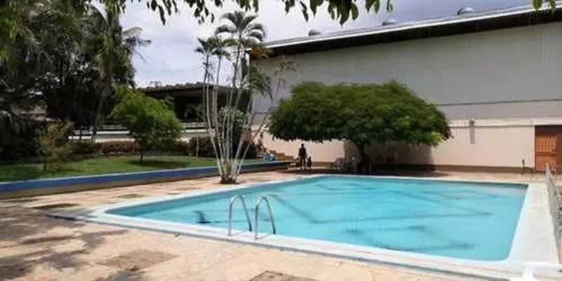 هتل Diria Santa Cruz