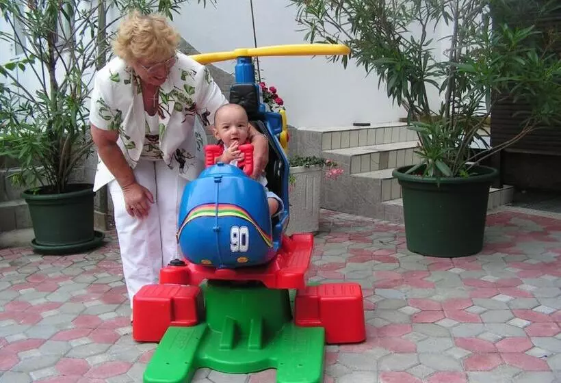 Hotelli Gästehaus Herlinde