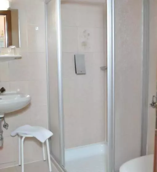 Hotelli Gästehaus Herlinde