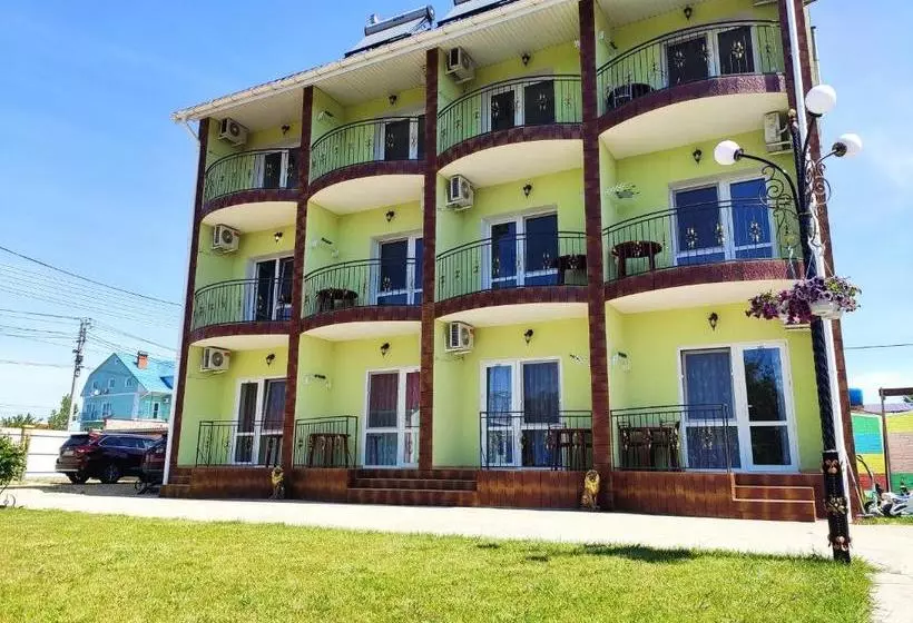Hotel Lyubavushka