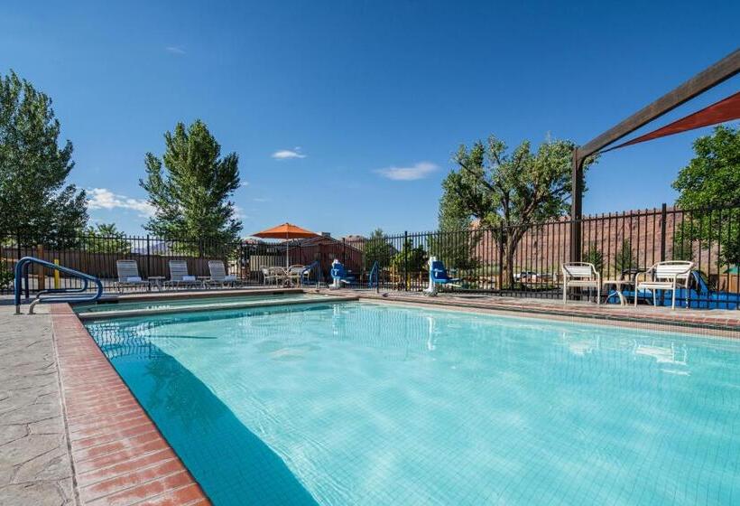 فندق Sun Outdoors Arches Gateway