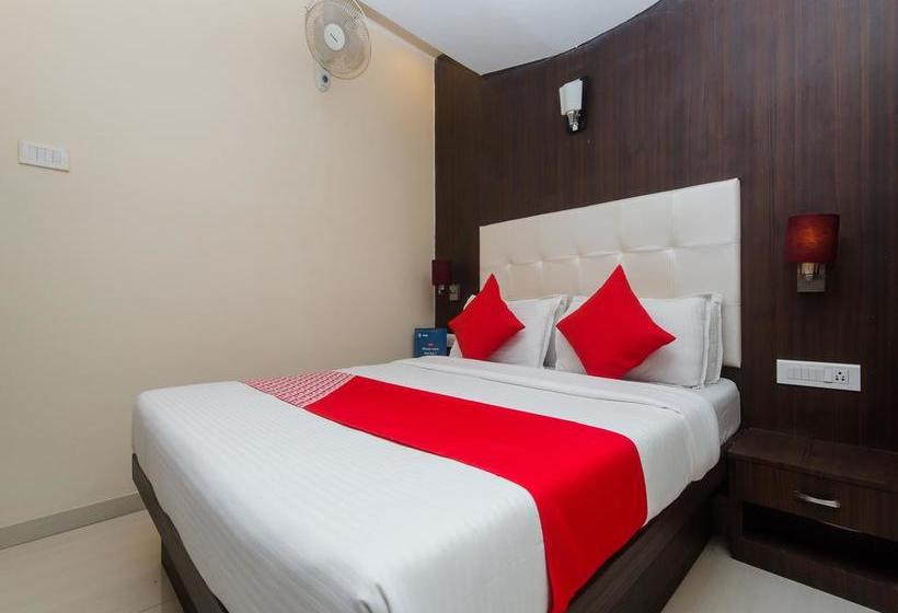 فندق Oyo 7840 Artus Inn 2