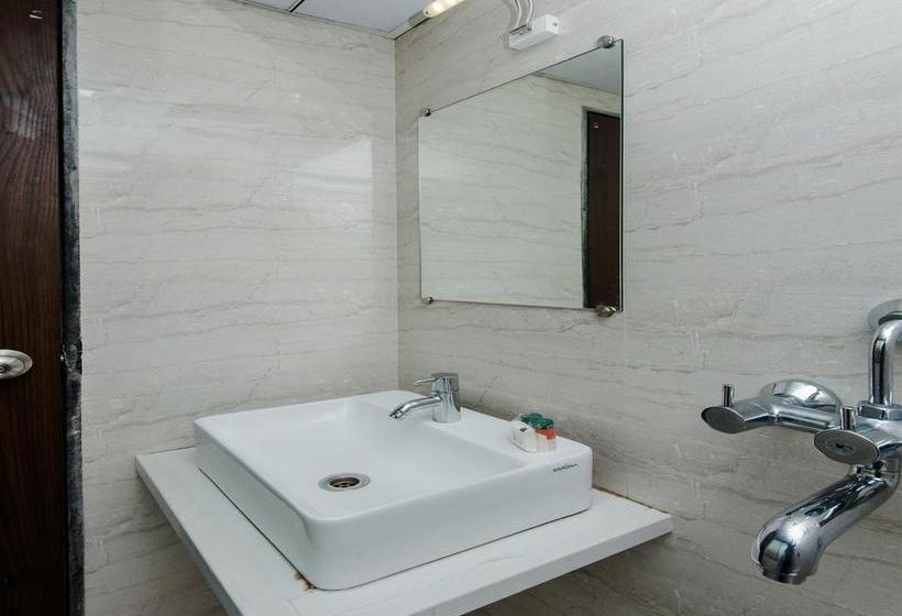 فندق Oyo 7840 Artus Inn 2