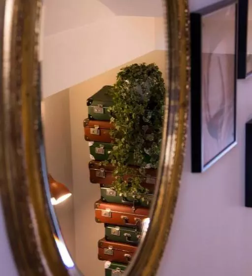 هتل Rossovino Como