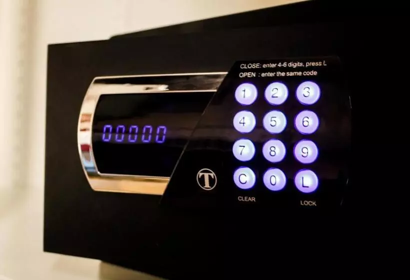 هتل Rossovino Como