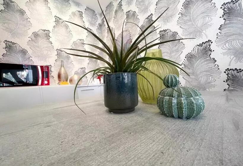 هتل Rossovino Como