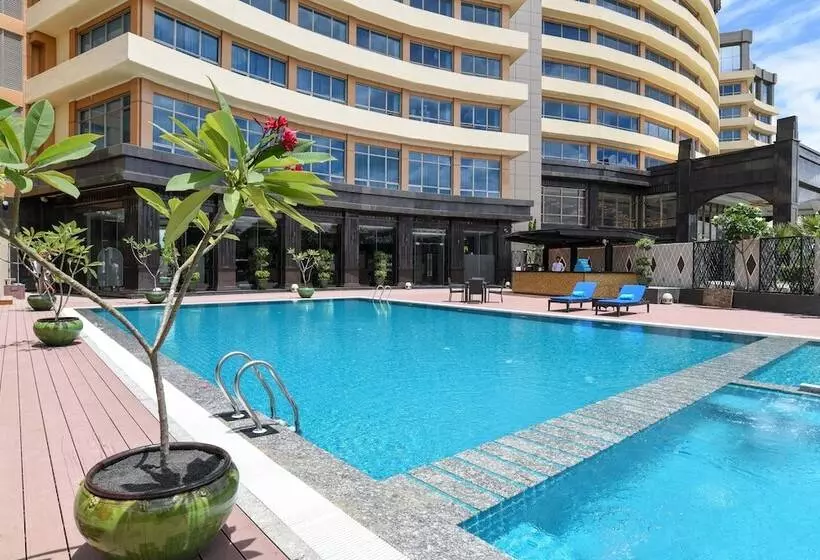 هتل Royal Tian Li