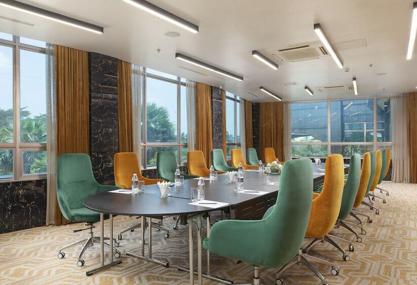 هتل Royal Tian Li