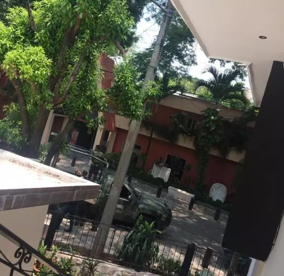 ホテル Sevilla Palenque