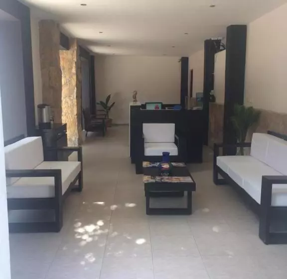 ホテル Sevilla Palenque