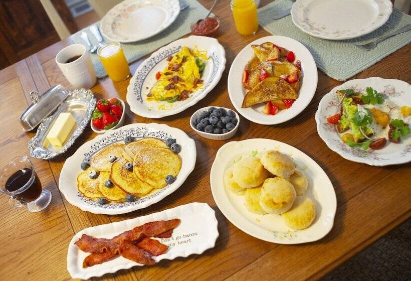 Katy House Bed And Breakfast