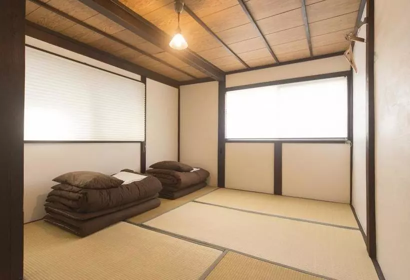 ユースホステル Book & Guesthouse Hitotomaru