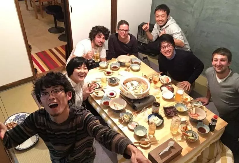 ユースホステル Book & Guesthouse Hitotomaru