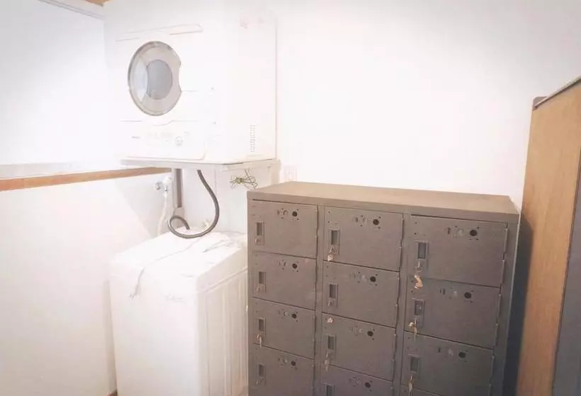 ユースホステル Book & Guesthouse Hitotomaru