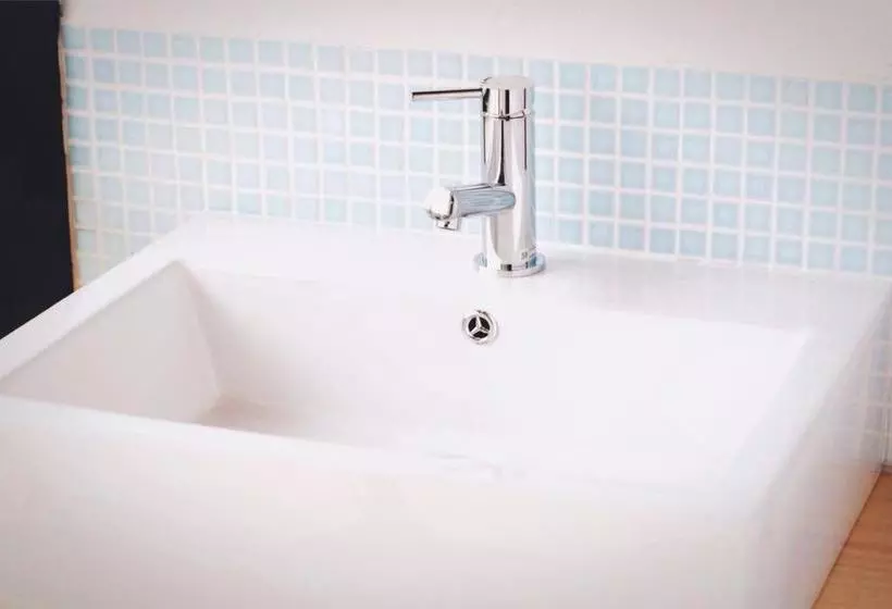 ユースホステル Book & Guesthouse Hitotomaru