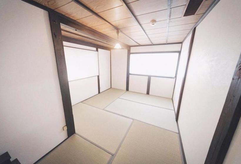 הוסטל Book & Guesthouse Hitotomaru