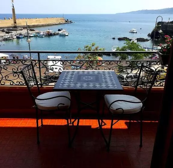 B&b La Spiaggetta Di Stazzo