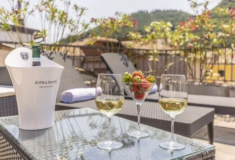 تختخواب و صبحانه Corte Realdi Boutique Rooms Garda