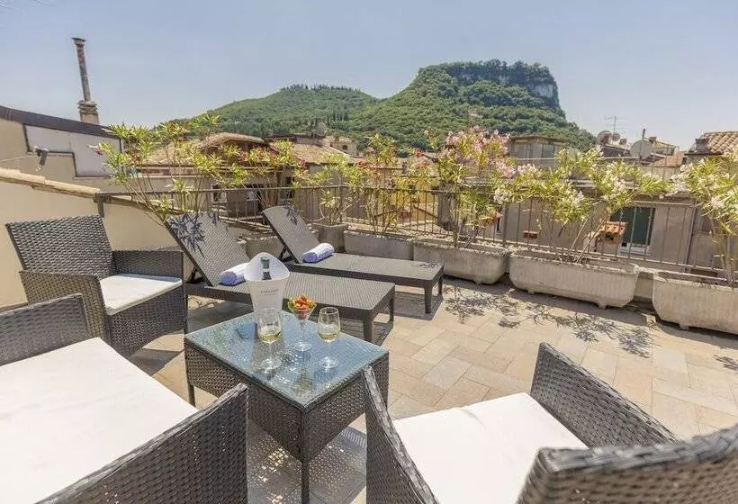 تختخواب و صبحانه Corte Realdi Boutique Rooms Garda