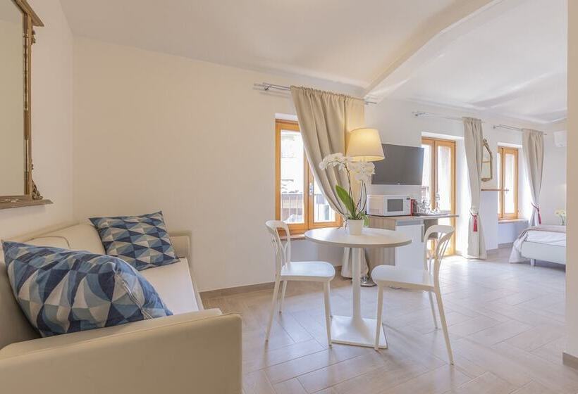 צימר Corte Realdi Boutique Rooms Garda