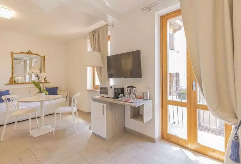 تختخواب و صبحانه Corte Realdi Boutique Rooms Garda
