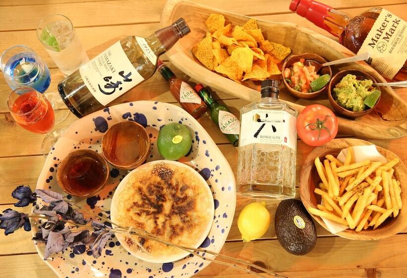 Hostel&gallerygisgood