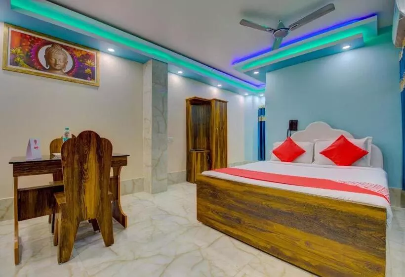 ホテル Collection O Raj Guest House Near Kolkata Airport