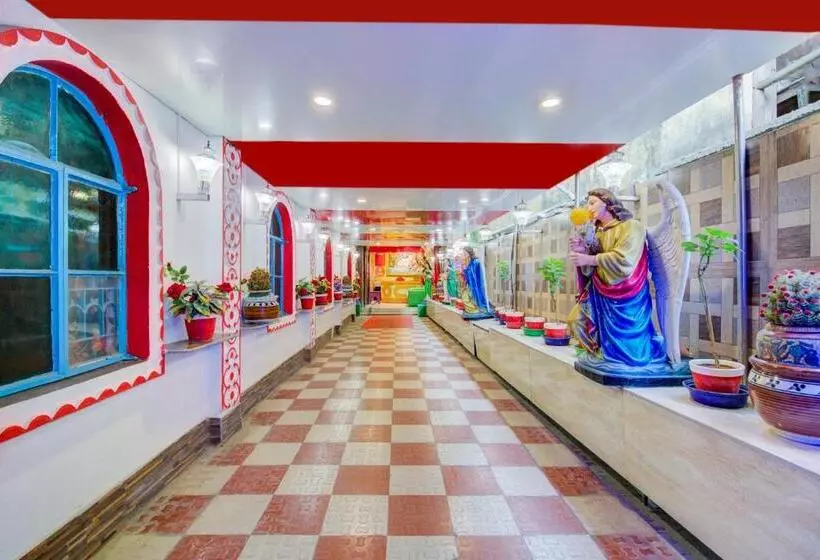 ホテル Collection O Raj Guest House Near Kolkata Airport