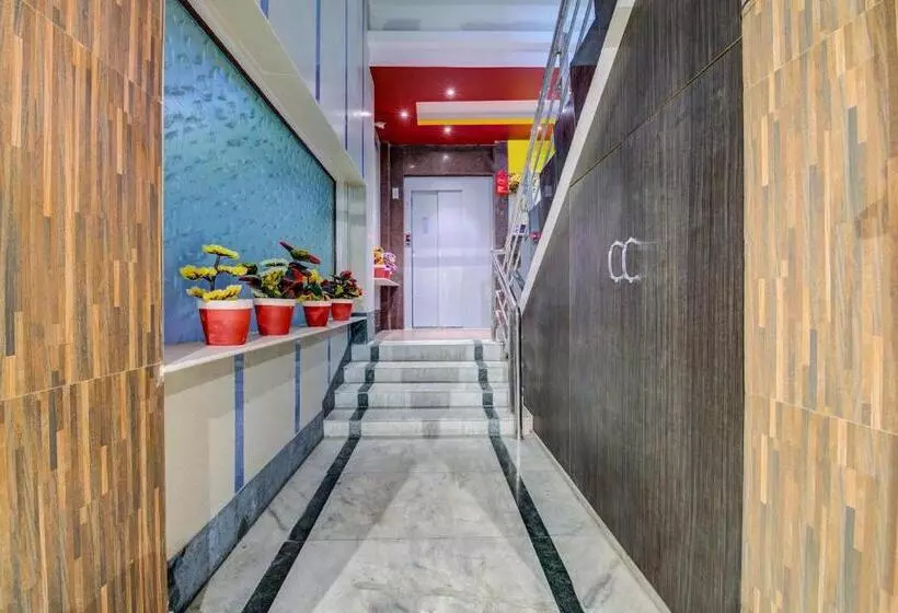 ホテル Collection O Raj Guest House Near Kolkata Airport