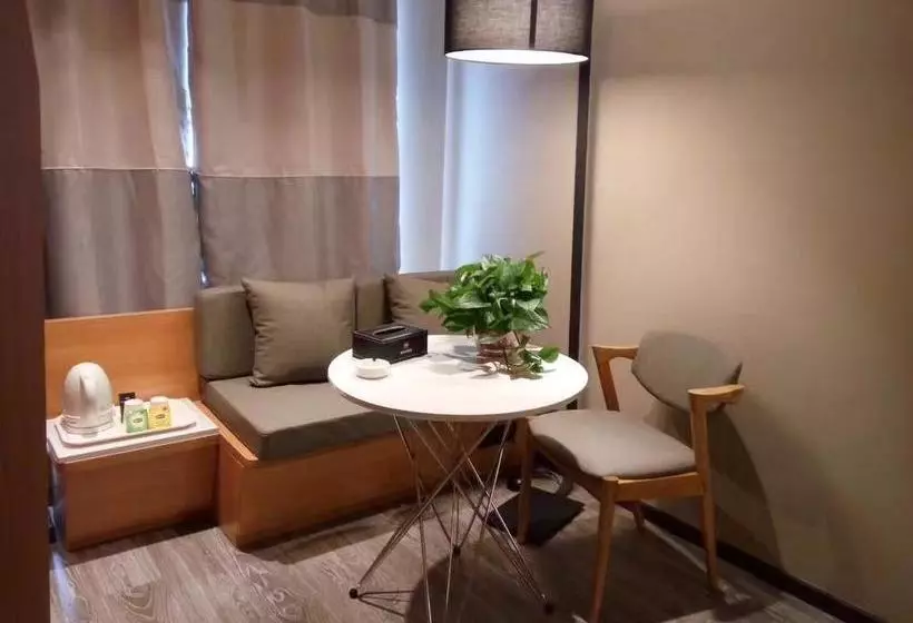 ホテル Ibis Dujiangyan