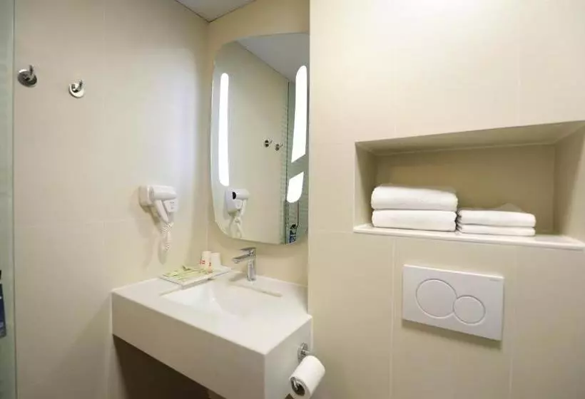 ホテル Ibis Dujiangyan