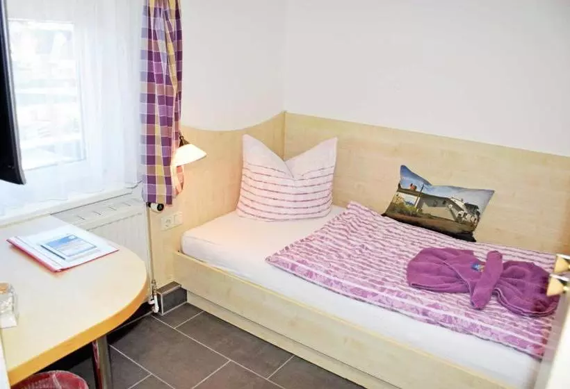 ホテル Pension Vineta Ostseebad Baabe