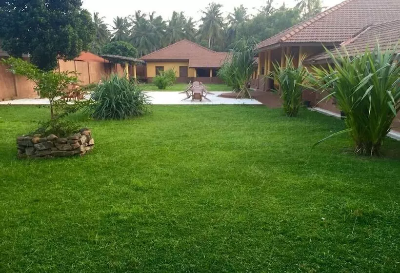 هتل Sera Villa